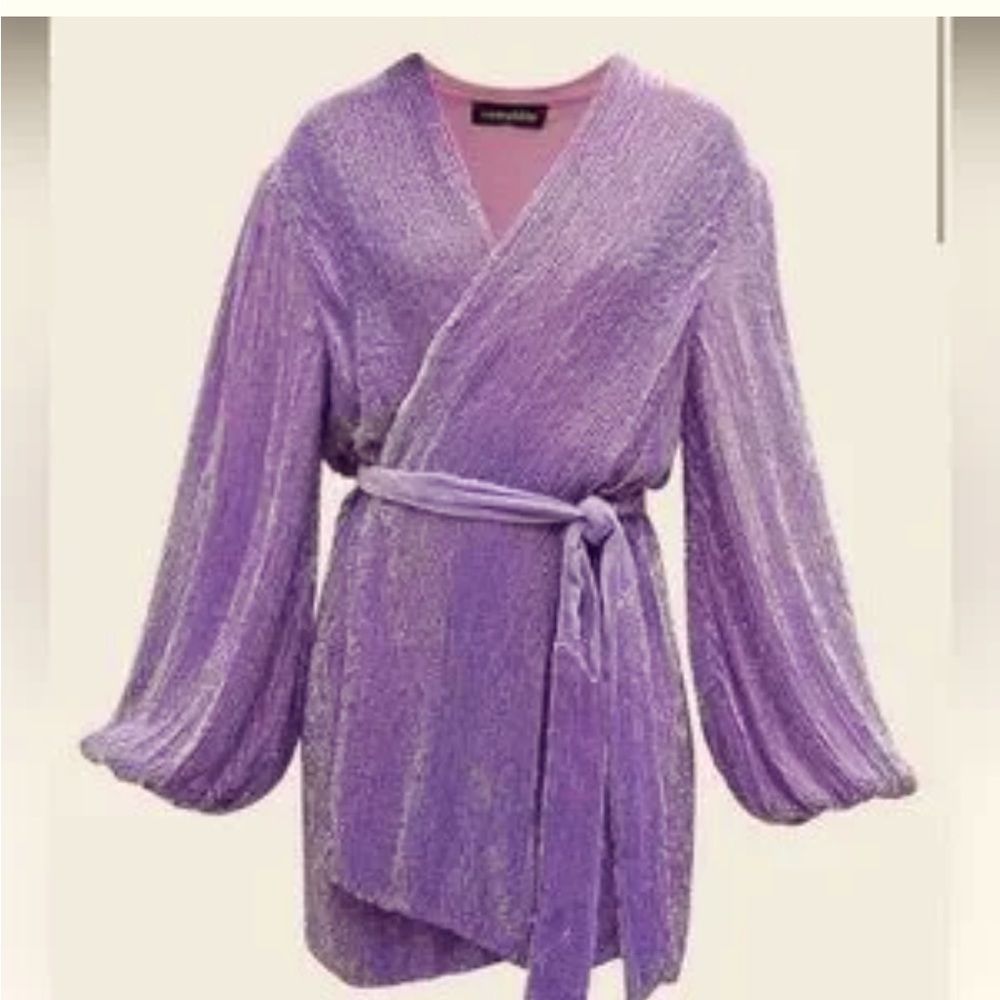 Retrofête
V-Neck Mini Dress, purple, size small, worn once. Like new